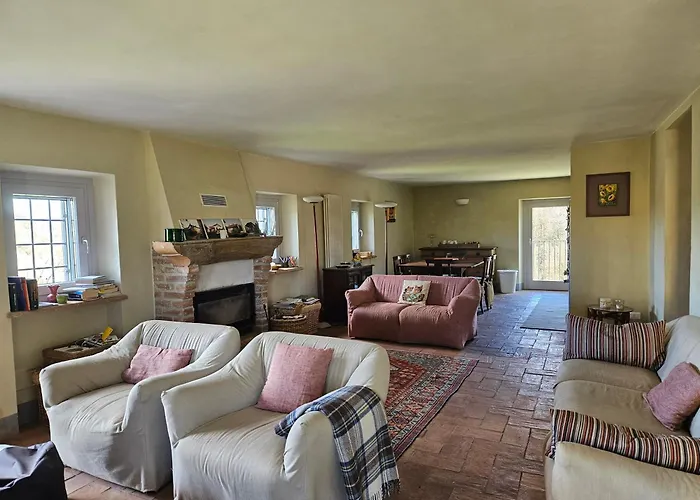 Casa Nel Ca Dla Cola Feriehus Mombasiglio